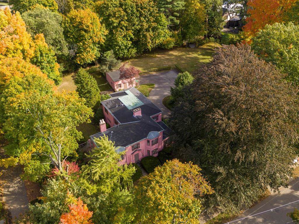 279 Fuller St - Photo 1