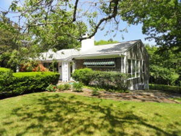 34 Highland St - Photo 1