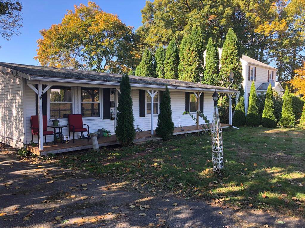 3 Hunnewell Rd - Photo 1