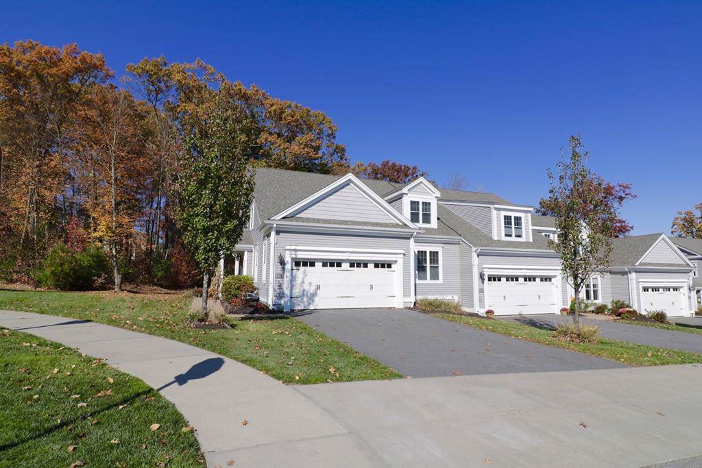 201 Fairway Dr - Photo 1
