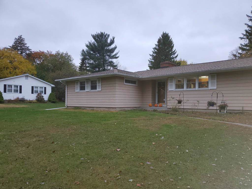 285 Brainerd St - Photo 1
