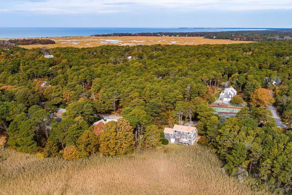 320 Ireland Way - Photo 1