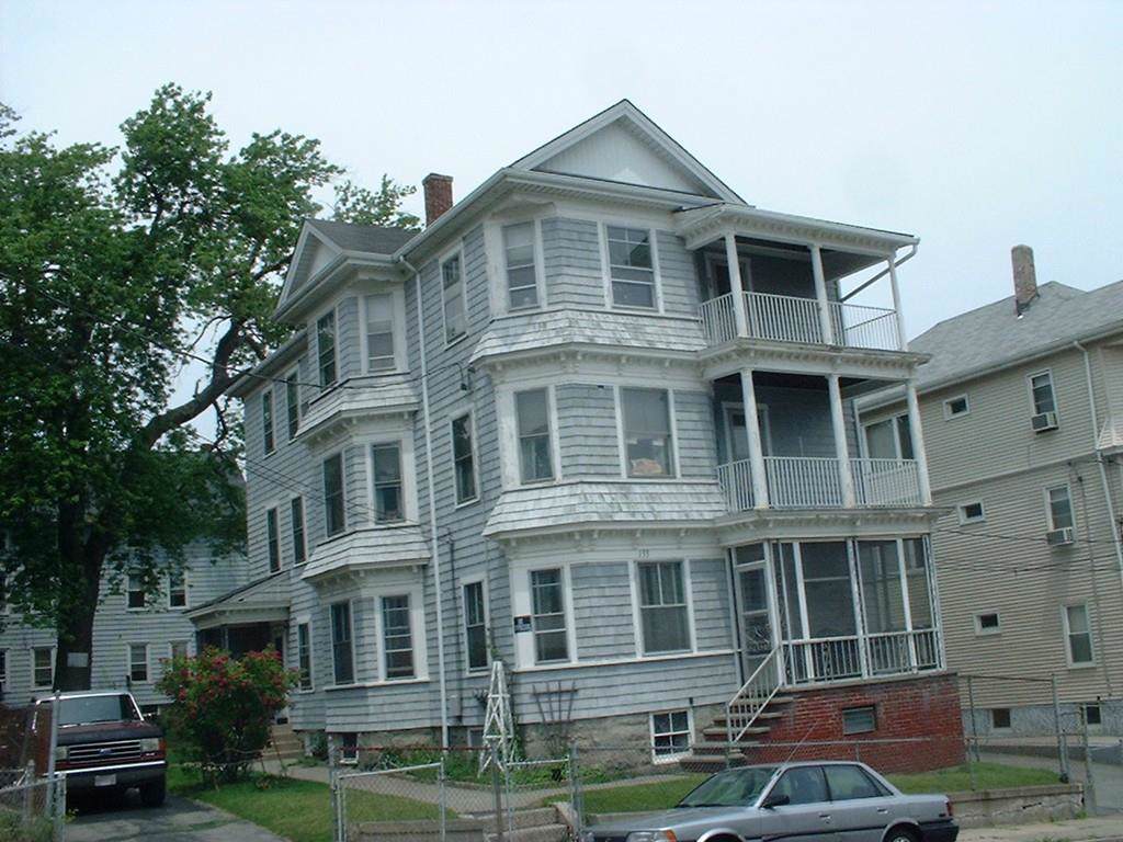 155 Blackstone - Photo 1