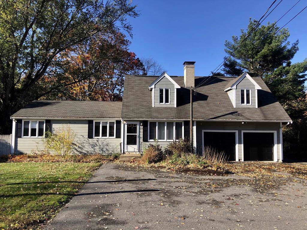 939 Washington St - Photo 1
