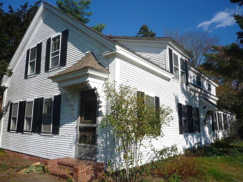 400 Main St - Photo 1