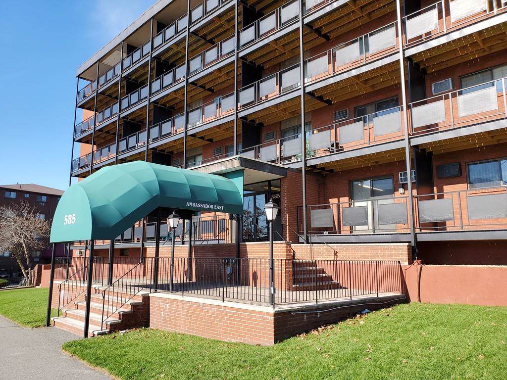 585 Revere Beach Pkwy - Photo 1