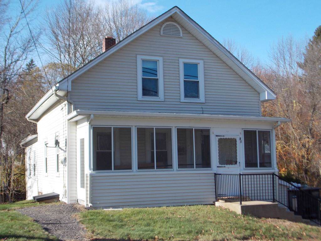 81 School St N - Photo 1