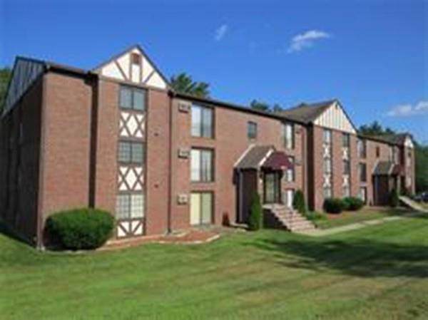 392 Great Road - Photo 1