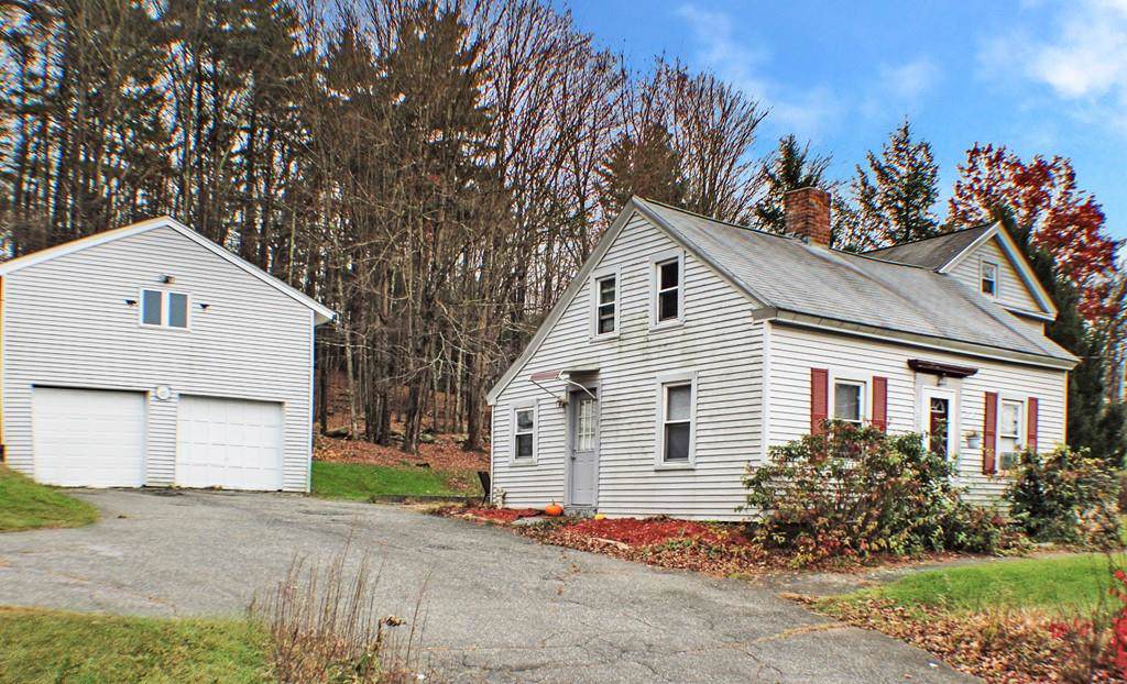 123 Podunk Rd - Photo 1