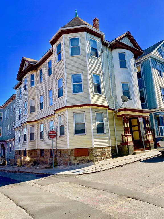 724 Parker St - Photo 1