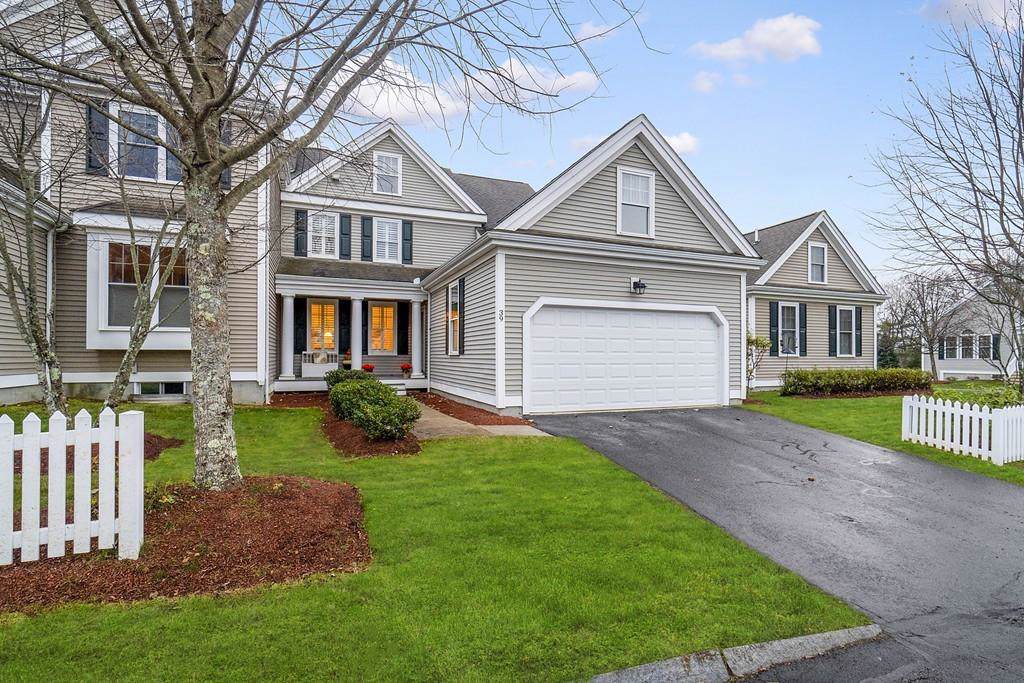 39 Lois Ln - Photo 1