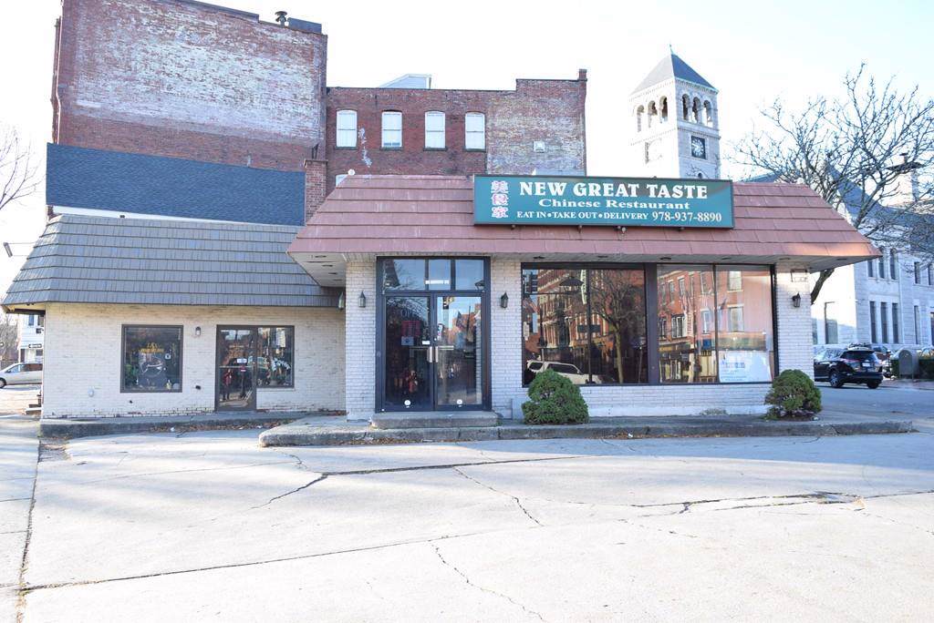 279 Central St - Photo 1