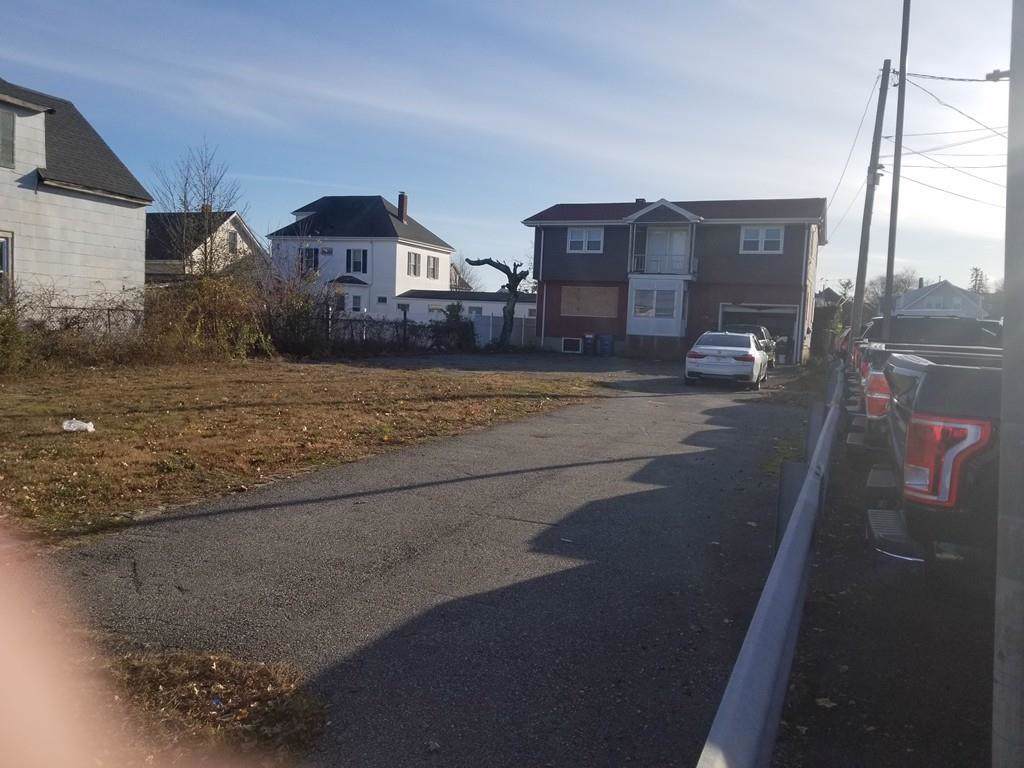 122 Rockdale Ave - Photo 1
