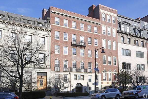 264 Beacon Street - Photo 1