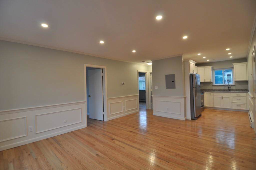 543 Adams St - Photo 1