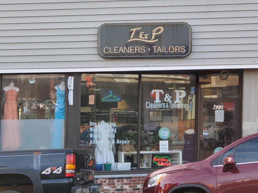 422 Main St - Photo 1