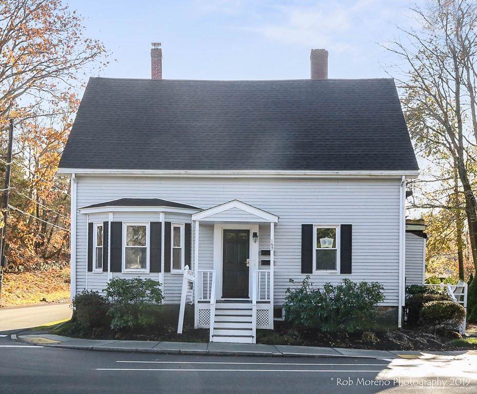 197 Hale St - Photo 1