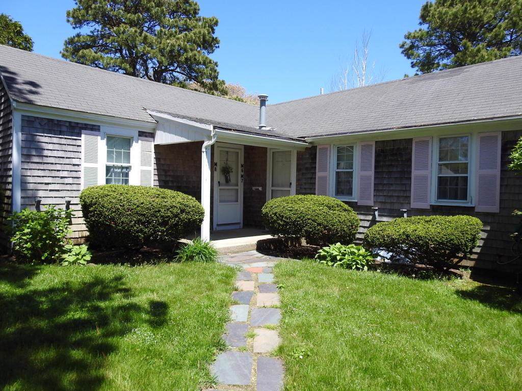 230 Gosnold St - Photo 1