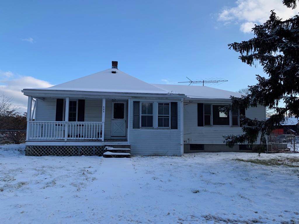 685 Farm Rd - Photo 1