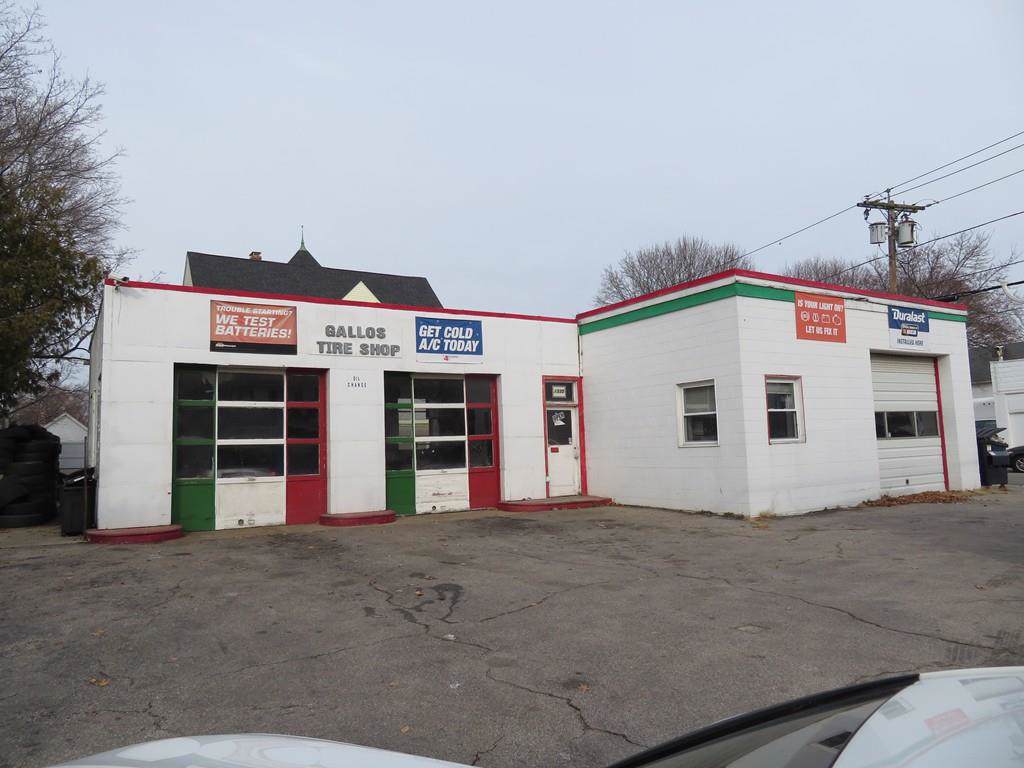 1335 Cranston St - Photo 1