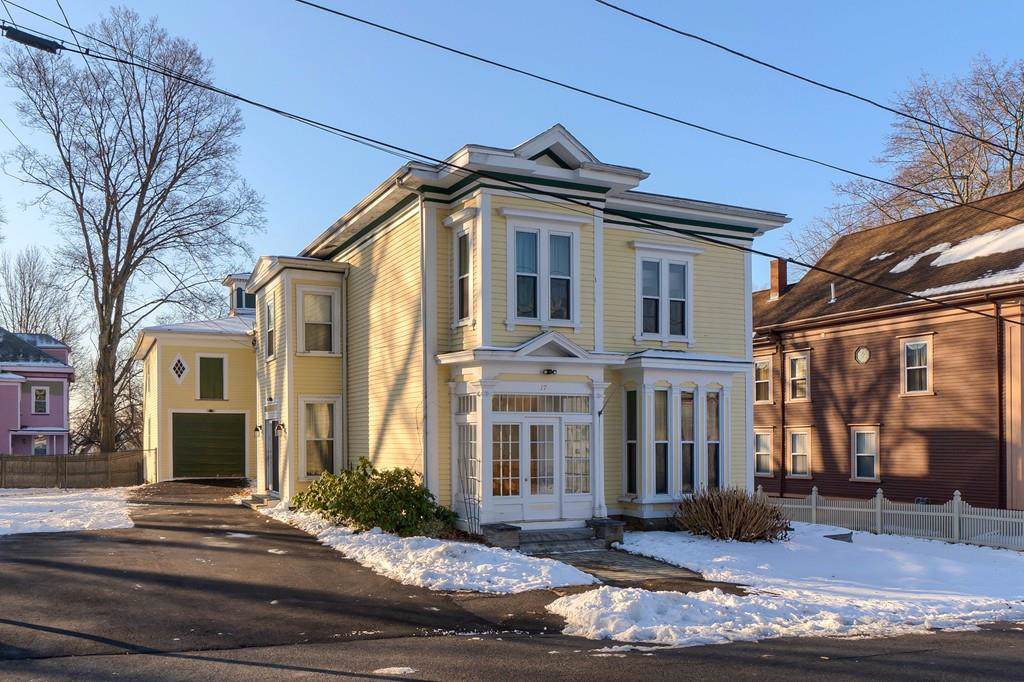 17 Summit Avenue - Photo 1