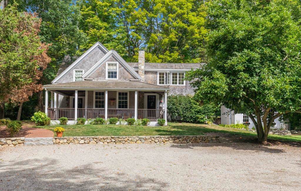 158 Border St - Photo 1