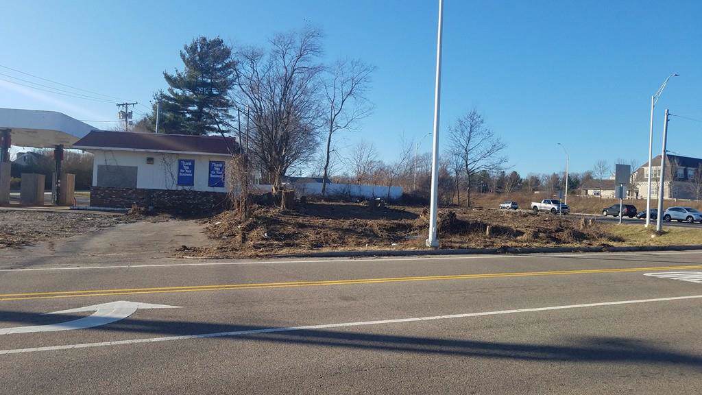 266 Slades Ferry Ave - Photo 1