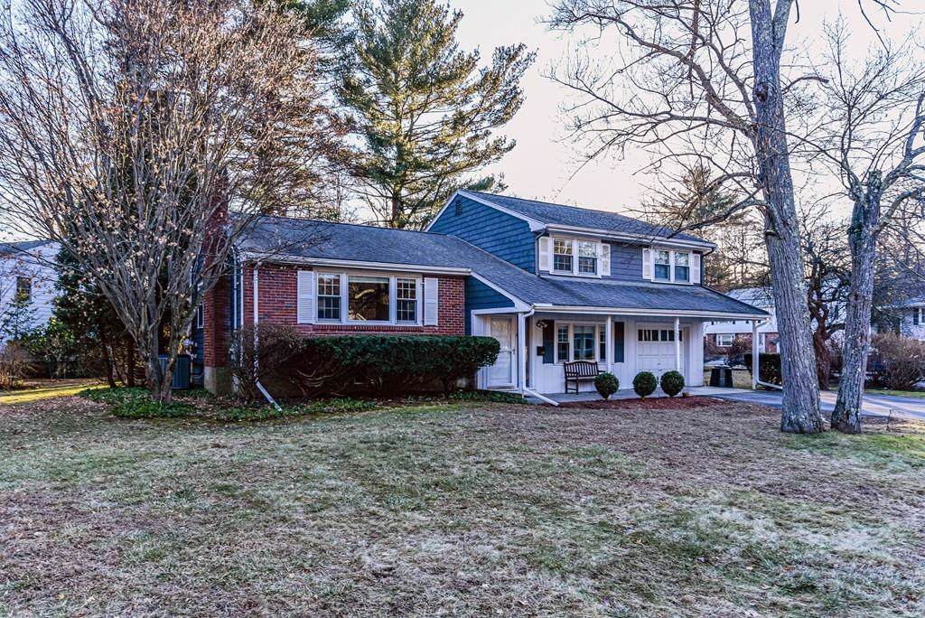 137 Robert Rd - Photo 1