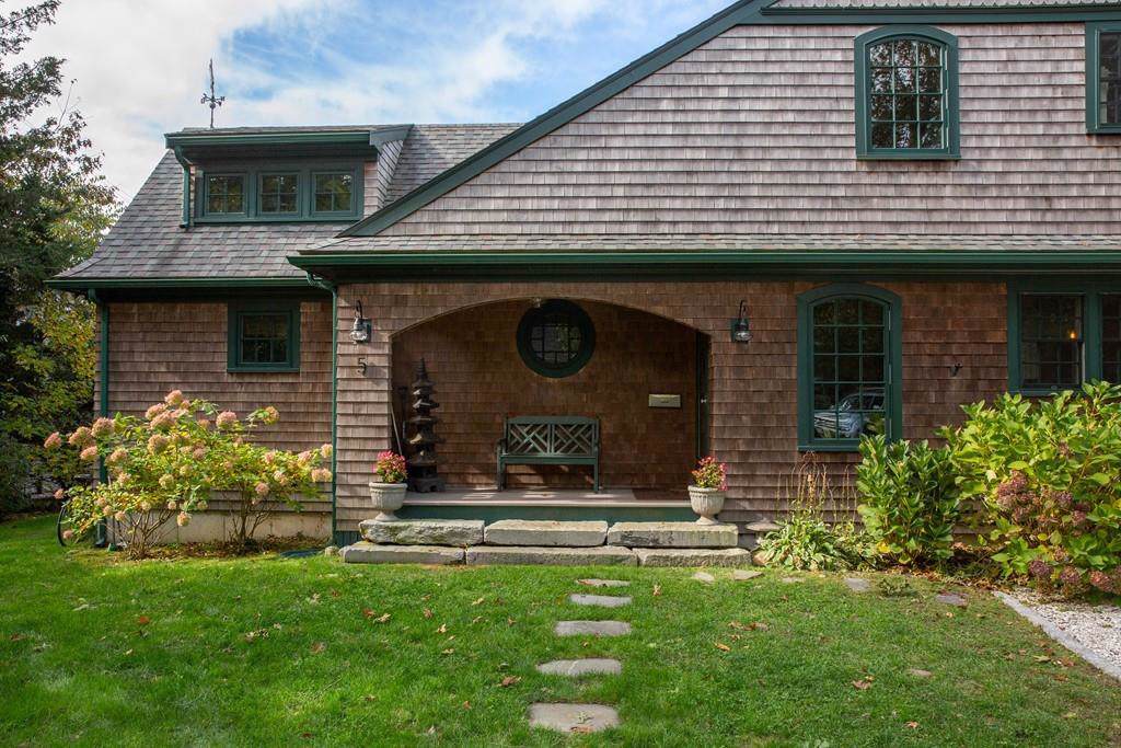 5 King Philip Street - Photo 1