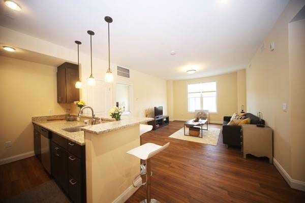 315 Broadway - Photo 1