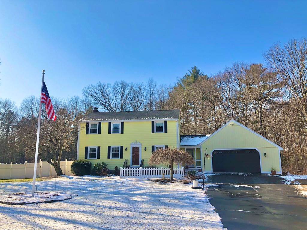 19 Howard St - Photo 1