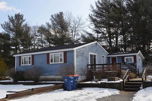 9 Jocelyn Ave - Photo 1