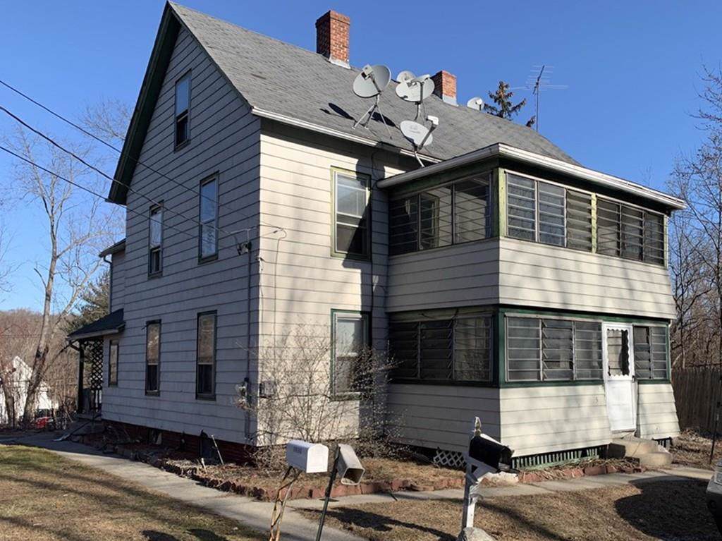 5-7 Benton St - Photo 1