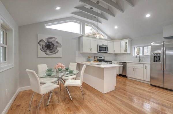 84 Beacon - Photo 1