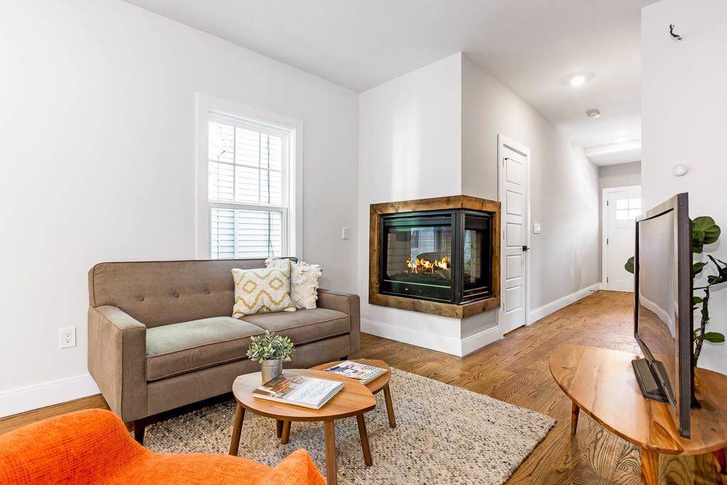 24 Robinson St - Photo 1