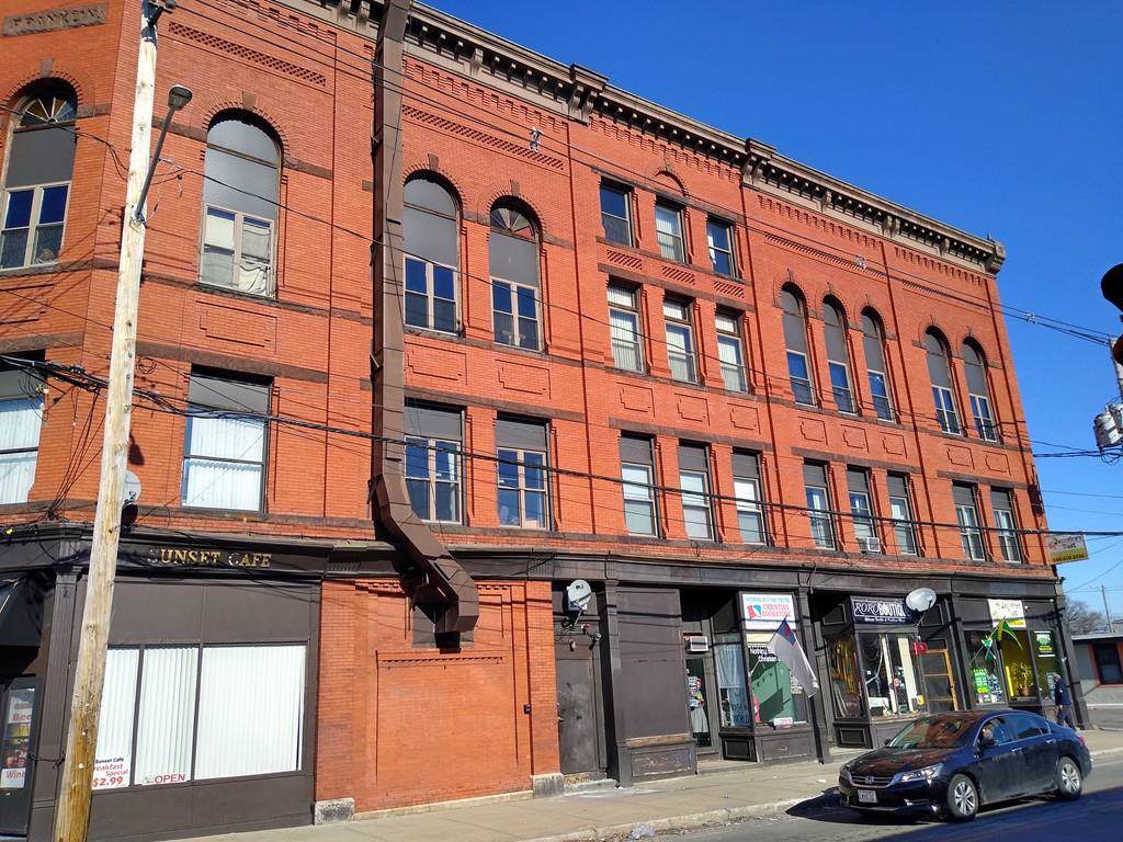 1106 Main Street - Photo 1
