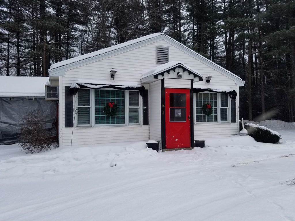 1614 Wakefield Rd - Photo 1