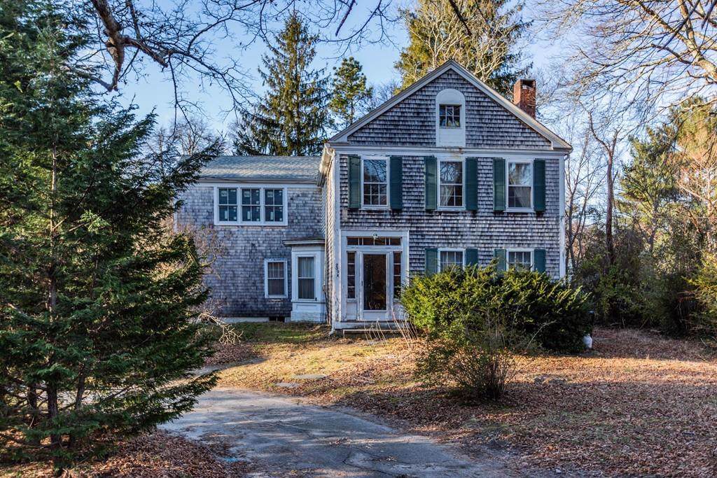 239 Phinneys Ln - Photo 1