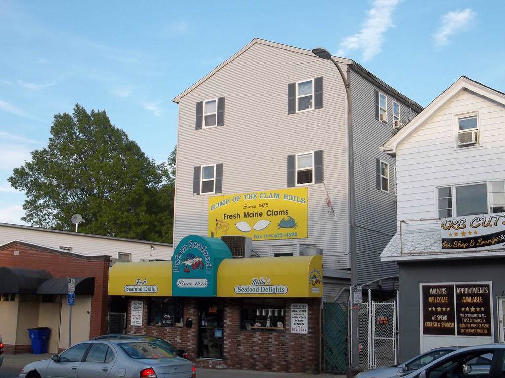 1426 S Main St - Photo 1