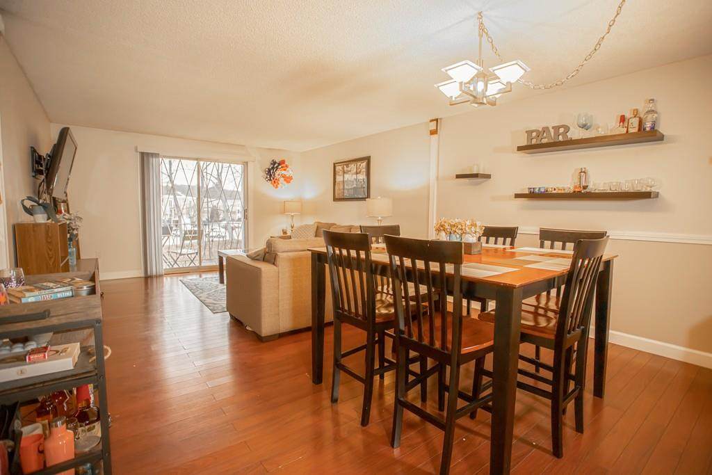 11 Shadowbrook Ln - Photo 1