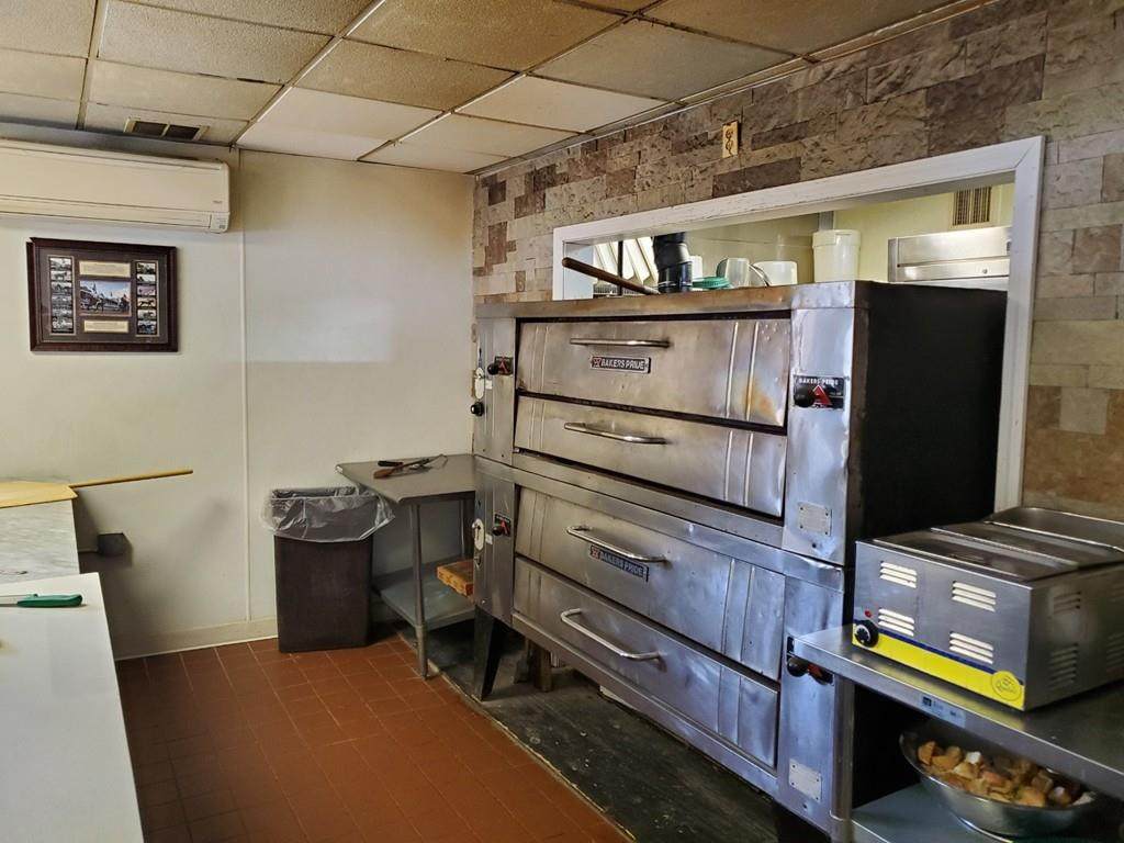 1282 Park St - Photo 1