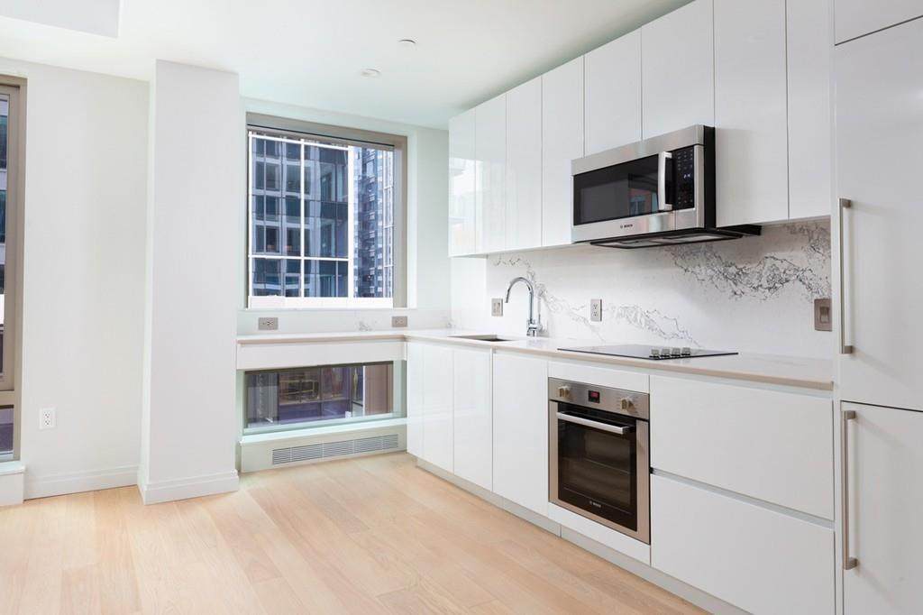 133 Seaport Blvd. - Photo 1