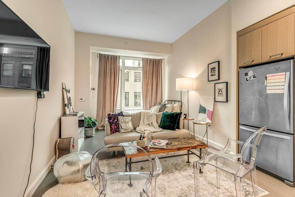 101 Beverly Street - Photo 1