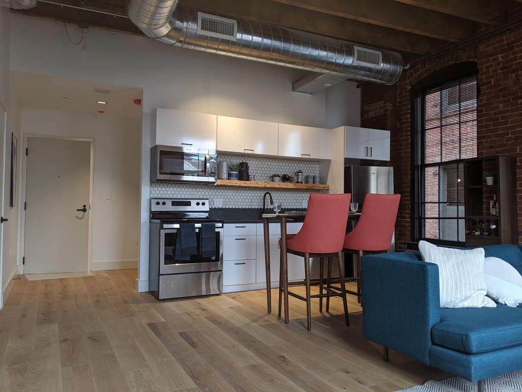 87 Washington Street - Photo 1