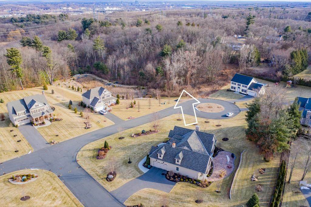 14 Austin Ln - Photo 1