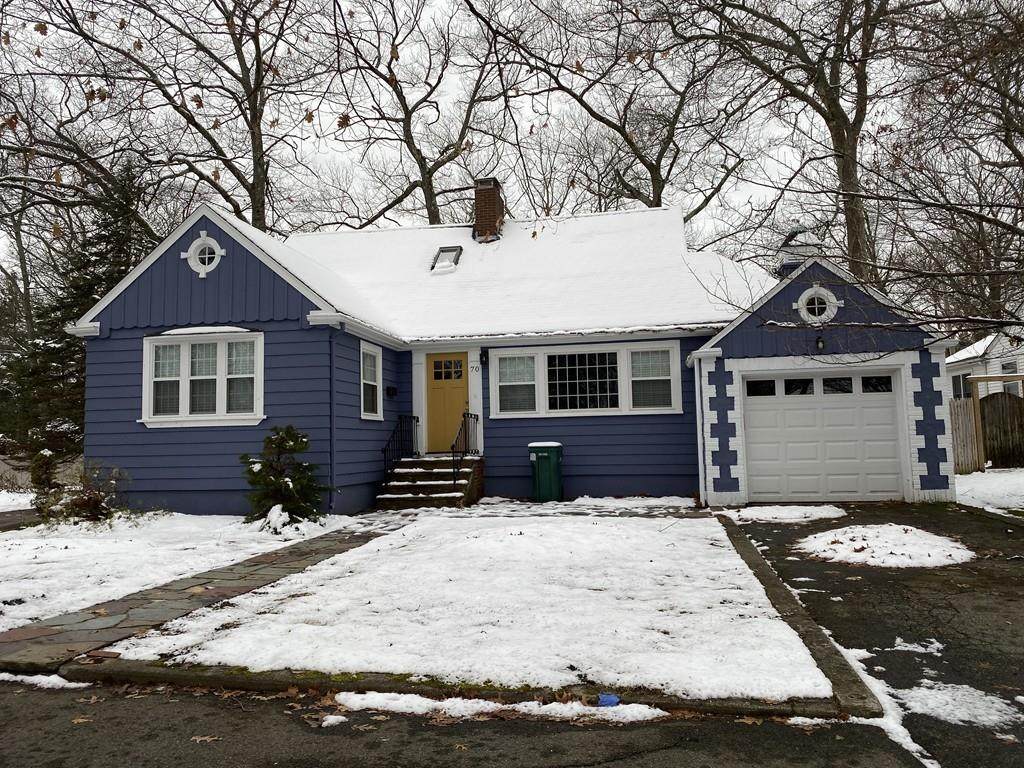 70 Berwick Pl - Photo 1