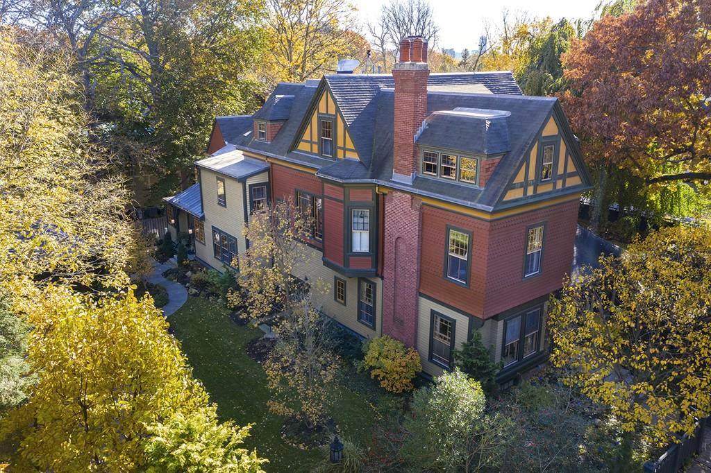 167 Brattle St - Photo 1