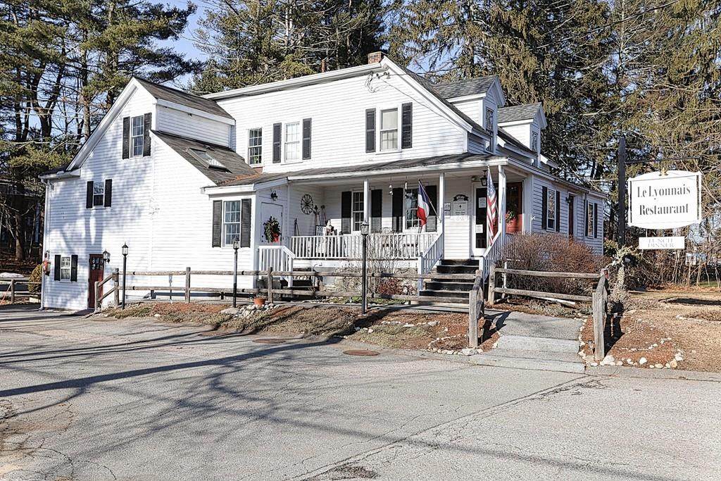 416 Great Road - Photo 1