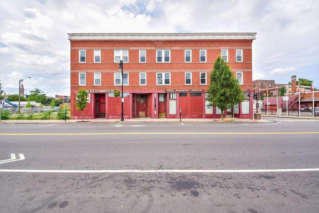 979 Main St - Photo 1