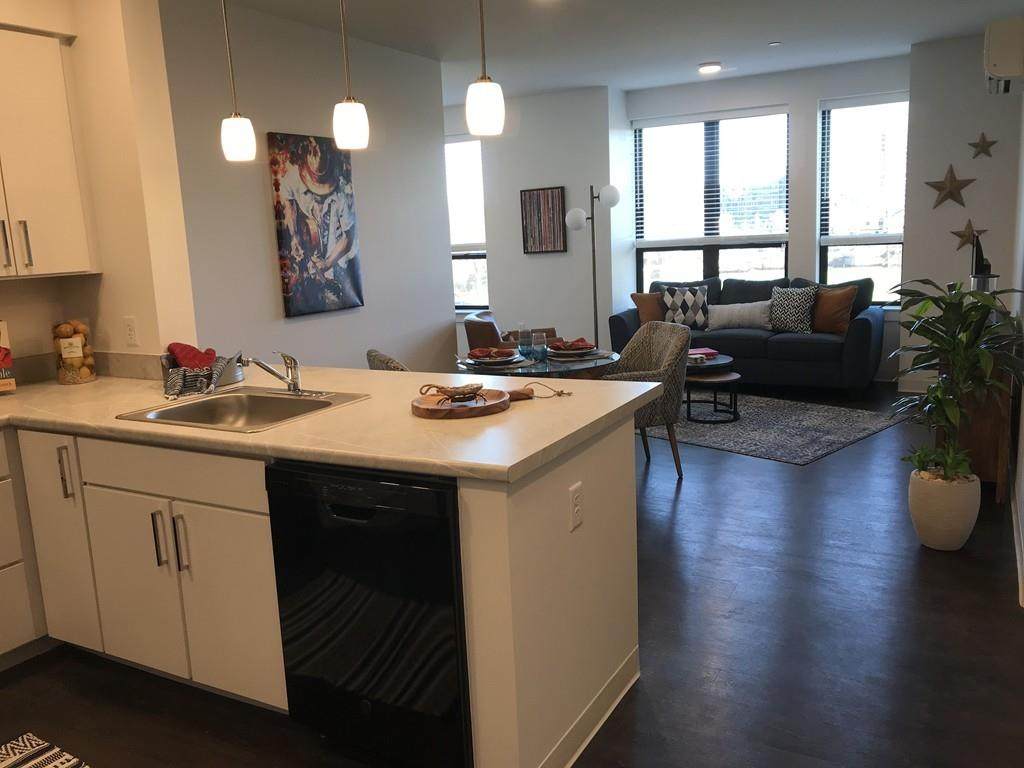 100 Cabot St - Photo 1